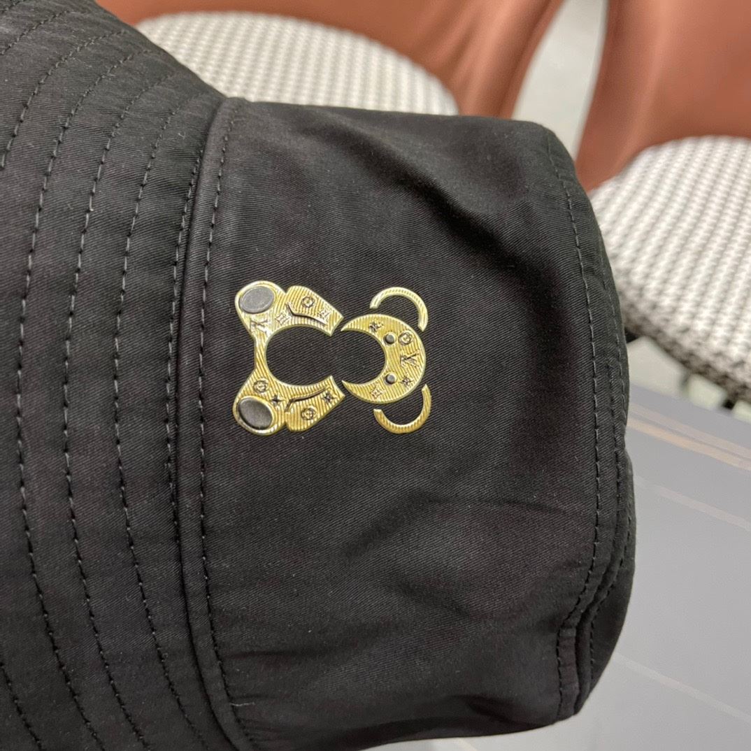 Louis Vuitton Caps